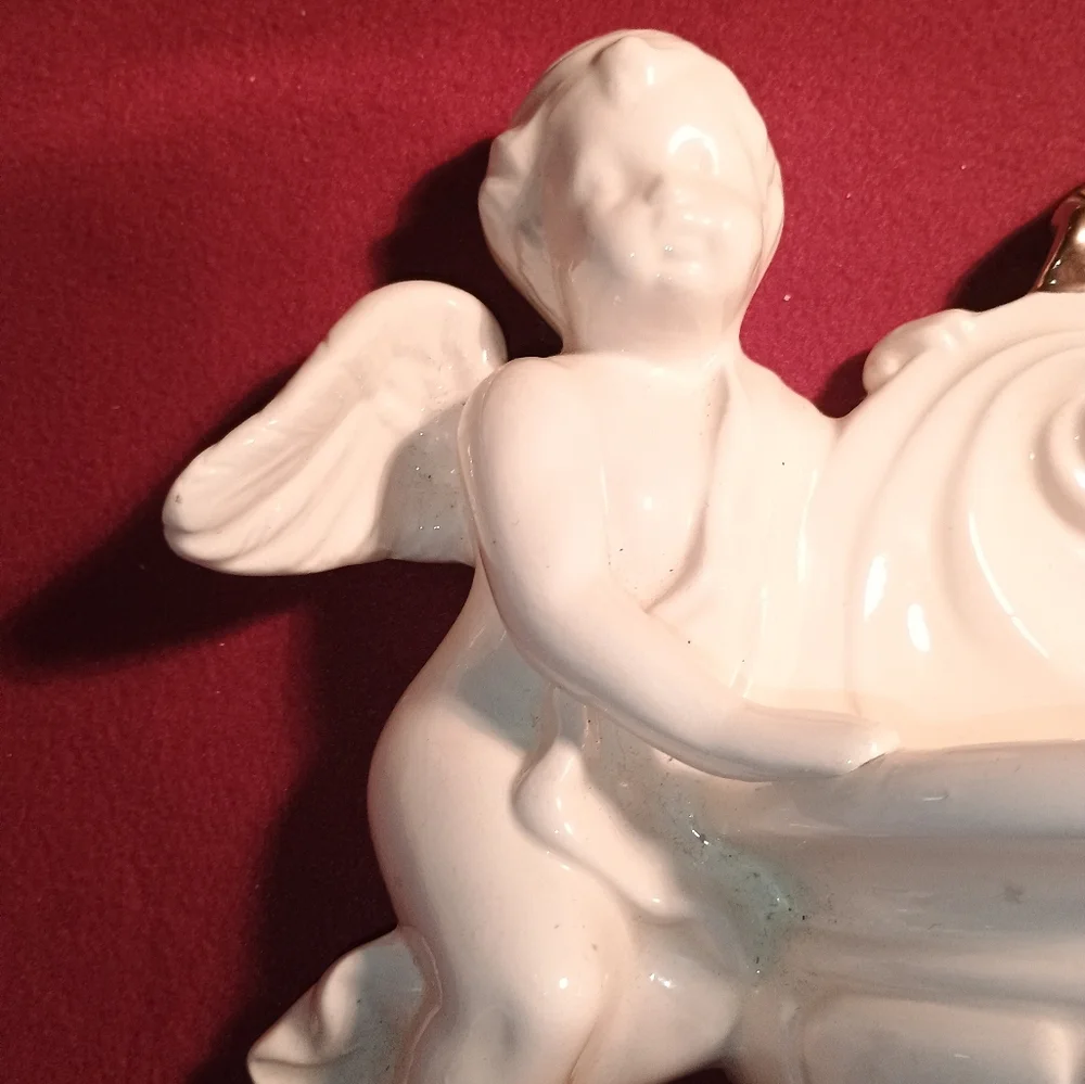 Scioto Ceramics White Ceramic Angel CherunWall Sconce Planter 1989 14x10.5x5.5